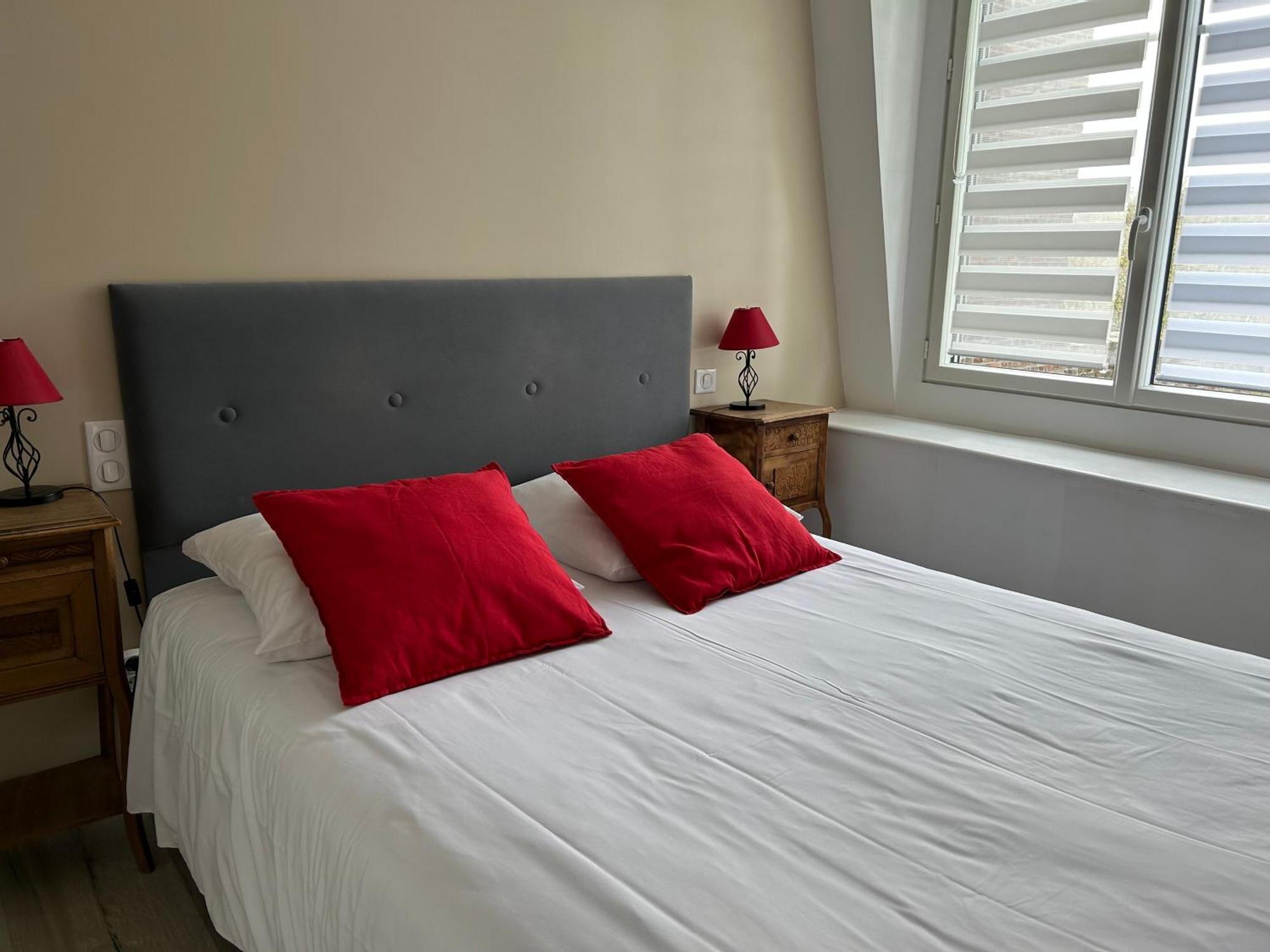 Chambres D'Hotes Noir Lion เปโรนน์ ภายนอก รูปภาพ