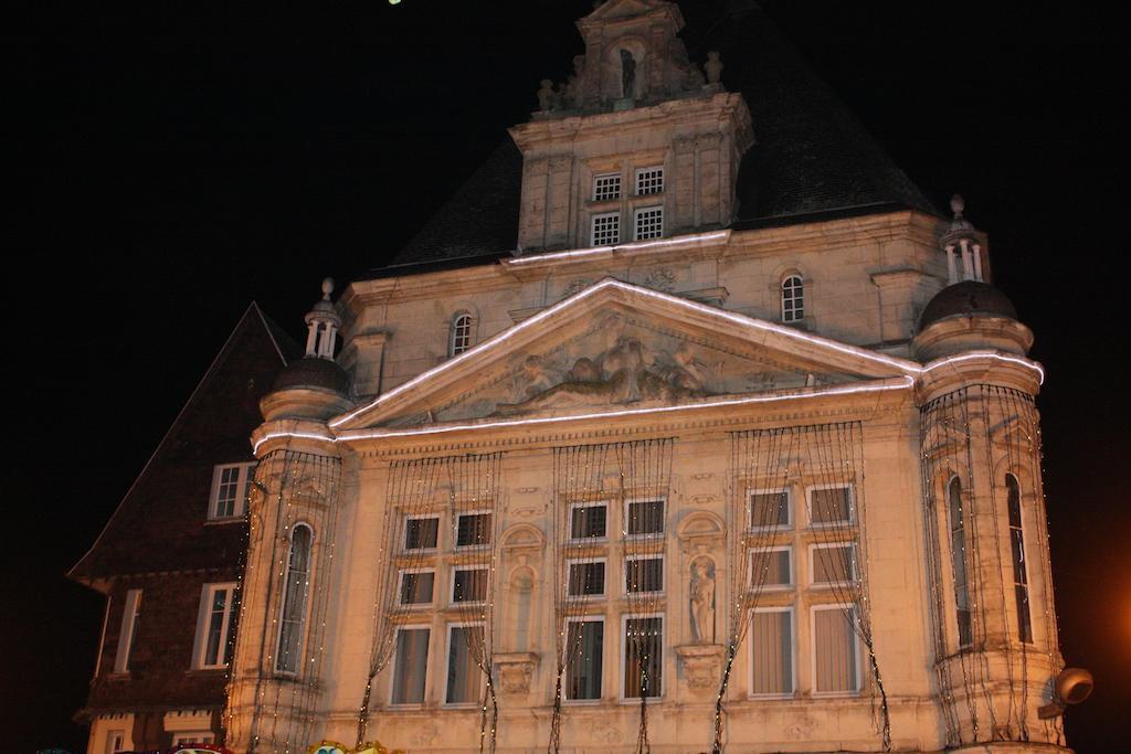 Chambres D'Hotes Noir Lion เปโรนน์ ภายนอก รูปภาพ